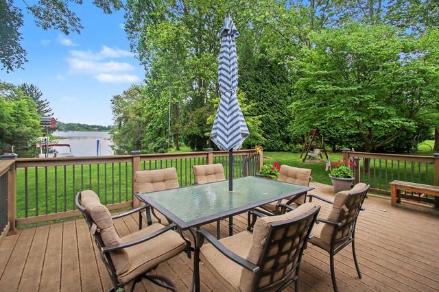 46896 Meadow Lane, Hamilton Twp, MI 49045