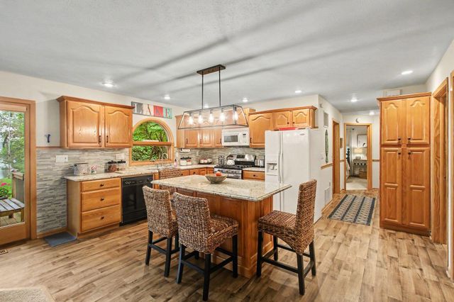 46896 Meadow Lane, Hamilton Twp, MI 49045