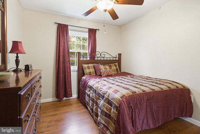 662 BEDINGTON CIR, Manheim, PA 17545