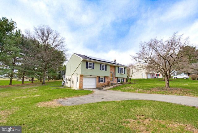 662 BEDINGTON CIR, Manheim, PA 17545