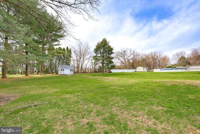 662 BEDINGTON CIR, Manheim, PA 17545