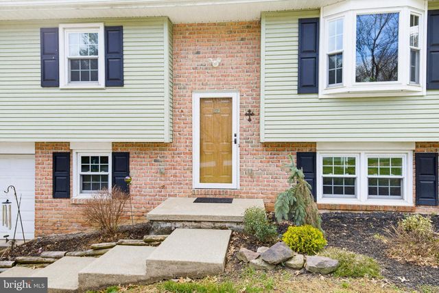 662 BEDINGTON CIR, Manheim, PA 17545