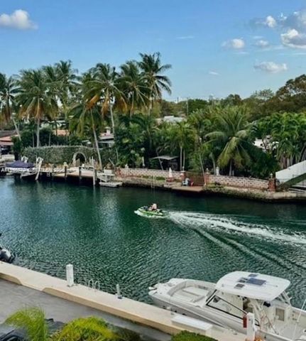 2640 NE 135th Street 312, North Miami, FL 33181