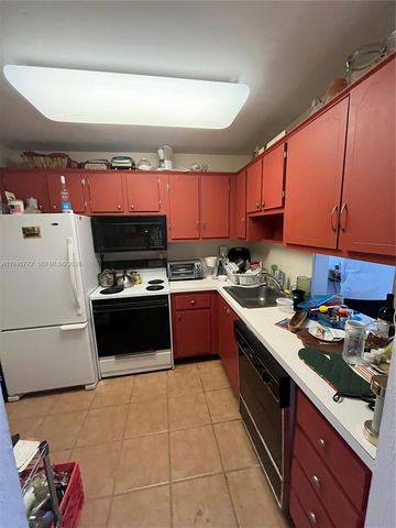 2640 NE 135th Street 312, North Miami, FL 33181
