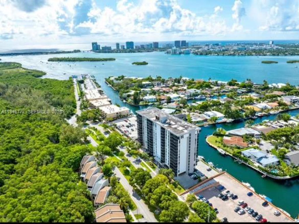 2640 NE 135th Street 312, North Miami, FL 33181