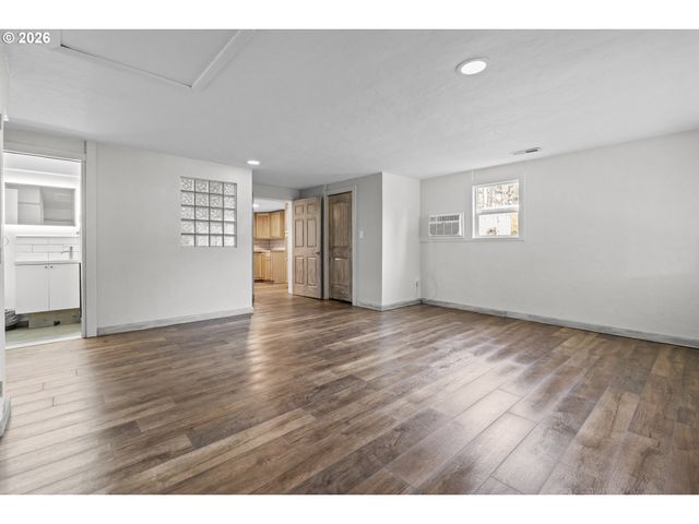 3947 STANLEY Ln, Salem, OR 97302