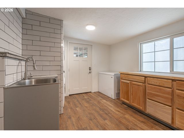 3947 STANLEY Ln, Salem, OR 97302