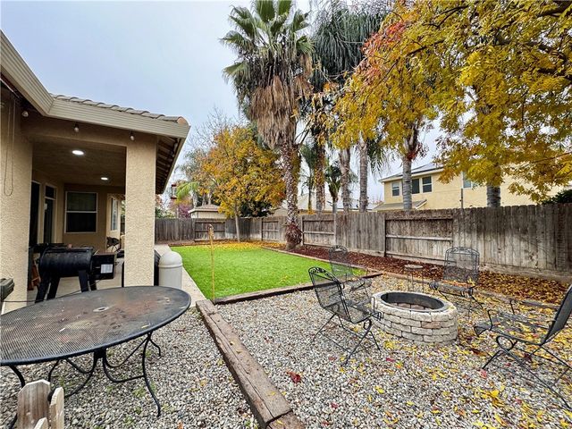 2945 W Vine, Visalia, CA 93291