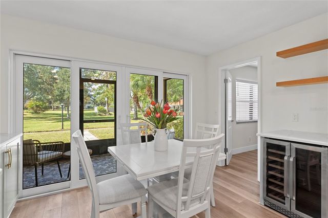 4910 BAY STREET NE 111, St Petersburg, FL 33703