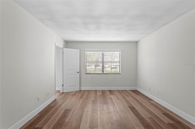 4910 BAY STREET NE 111, St Petersburg, FL 33703