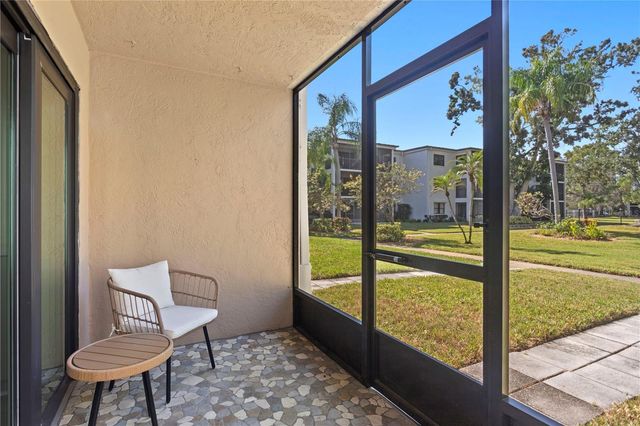 4910 BAY STREET NE 111, St Petersburg, FL 33703