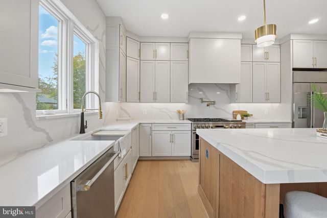 7228 ALLAN AVE, Falls Church, VA 22046