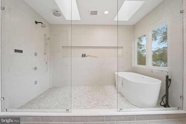 7228 ALLAN AVE, Falls Church, VA 22046