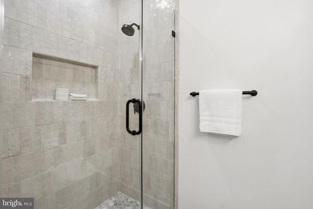 7228 ALLAN AVE, Falls Church, VA 22046