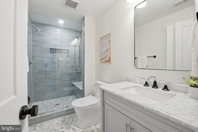 7228 ALLAN AVE, Falls Church, VA 22046