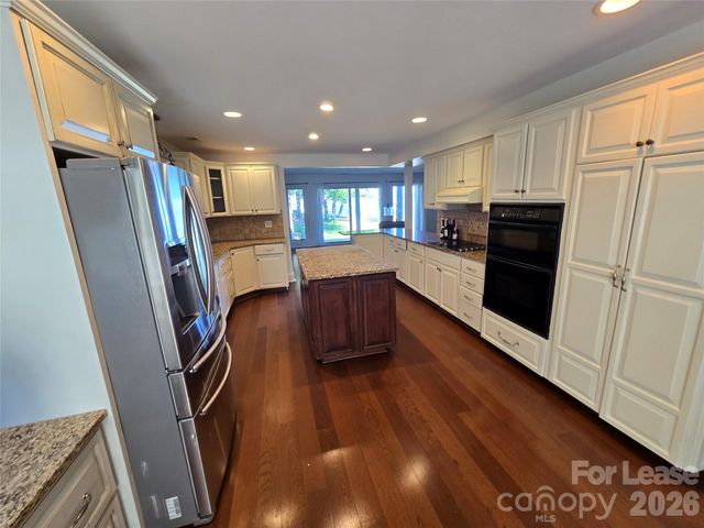 7401 Mariner Cove Drive, Cornelius, NC 28031