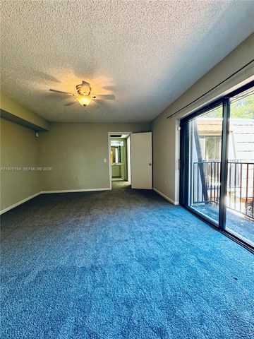 9143D SW 23rd St, Davie, FL 33324