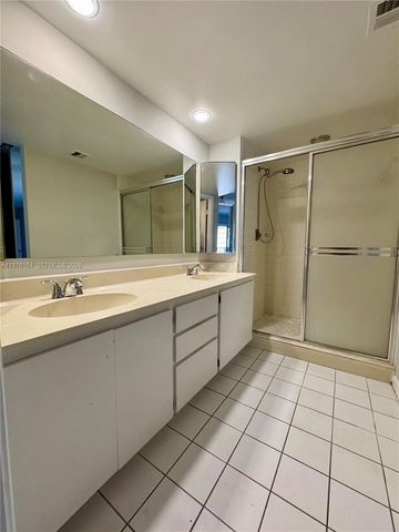 9143D SW 23rd St, Davie, FL 33324