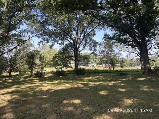 864 Tom Osborne Rd, Columbia, TN 38401