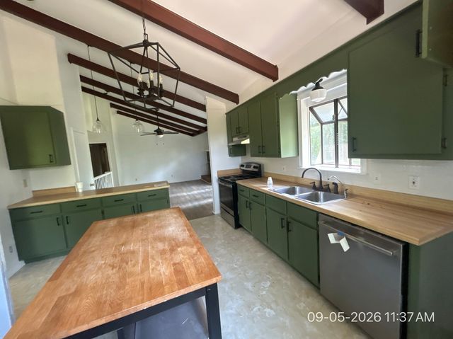864 Tom Osborne Rd, Columbia, TN 38401