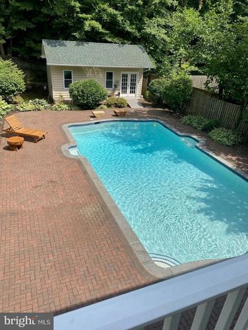 8505 HOWELL RD, Bethesda, MD 20817