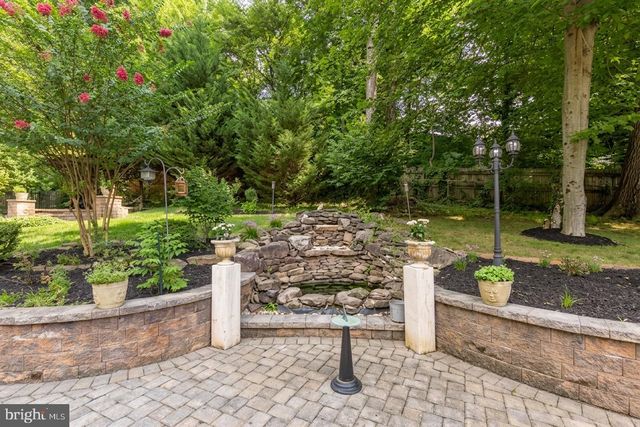 8505 HOWELL RD, Bethesda, MD 20817