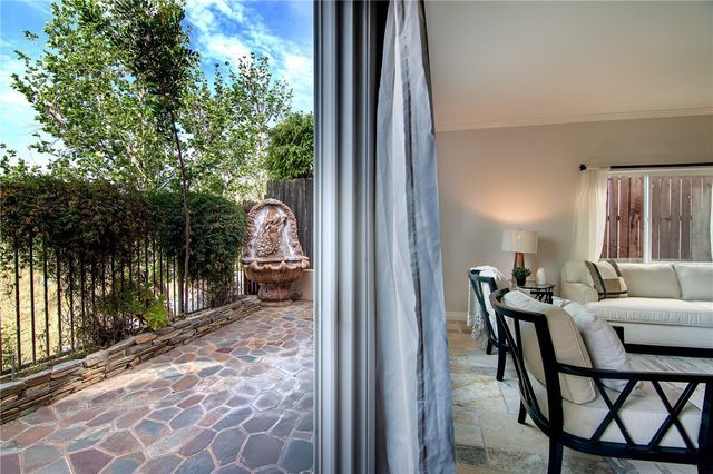 14059 Carlton Lane, Sylmar, CA 91342