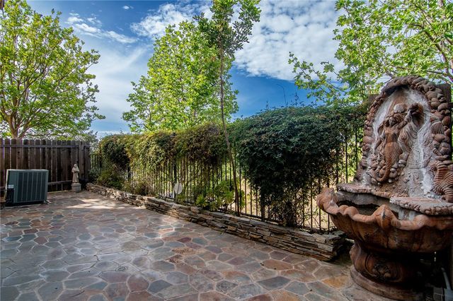 14059 Carlton Lane, Sylmar, CA 91342