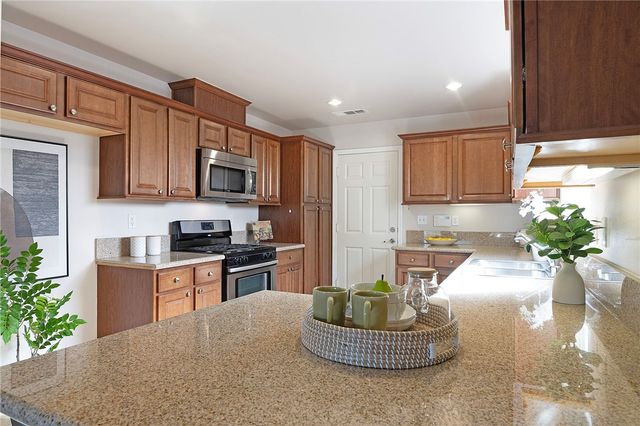 14059 Carlton Lane, Sylmar, CA 91342