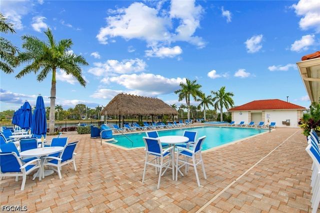 4706 Southern Breeze DR, Naples, FL 34114