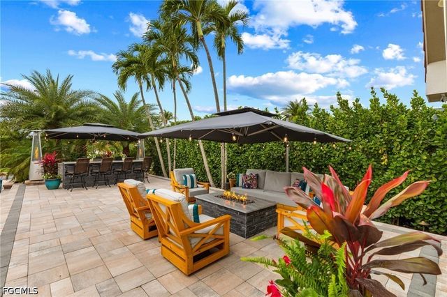 4706 Southern Breeze DR, Naples, FL 34114