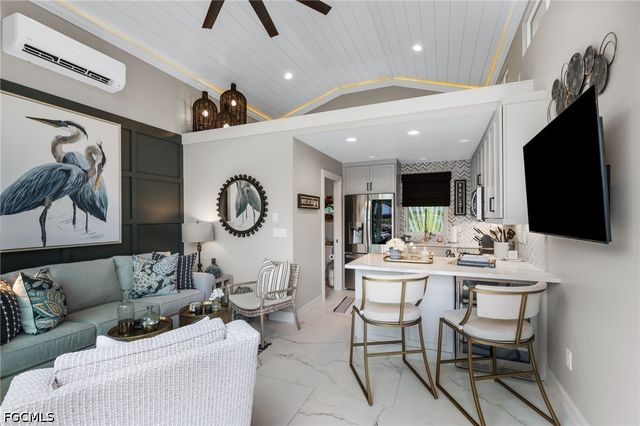 4706 Southern Breeze DR, Naples, FL 34114