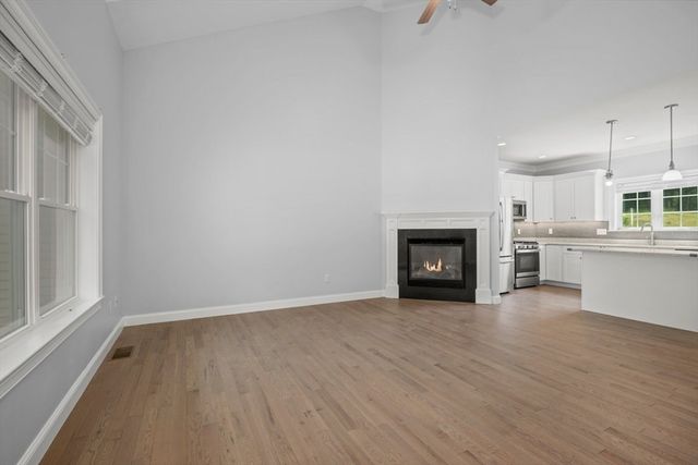95 Lowell Rd 1, Pepperell, MA 01463