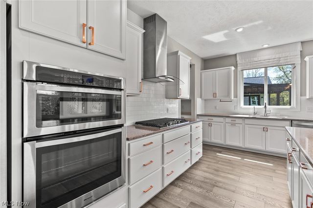 116 Orange Lake Drive, Orange Village, OH 44022