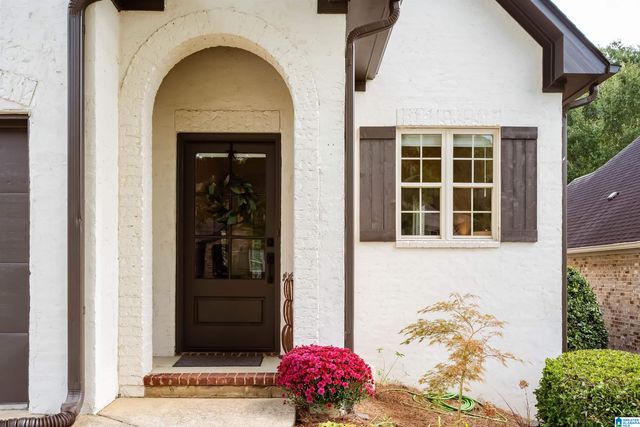 327 BARRINGTON COURT, Irondale, AL 35210