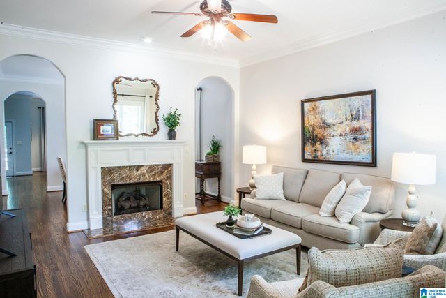 327 BARRINGTON COURT, Irondale, AL 35210