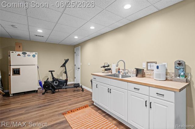 3406 E Vienna Road, Clio, MI 48420