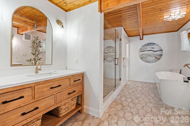 450 Greenbay Road, Mooresville, NC 28117