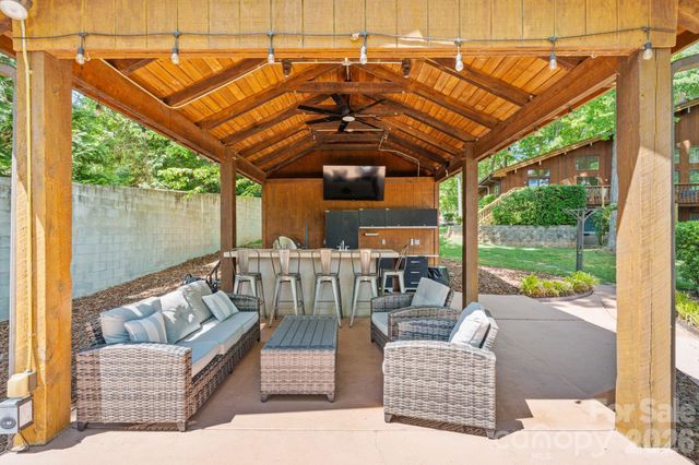 450 Greenbay Road, Mooresville, NC 28117