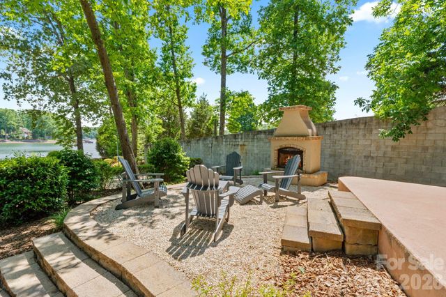 450 Greenbay Road, Mooresville, NC 28117