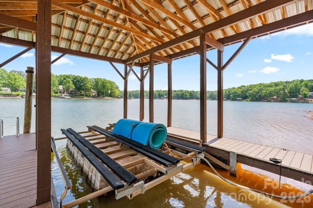 450 Greenbay Road, Mooresville, NC 28117