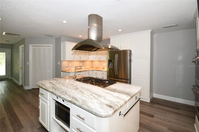 6690 BURNING TREE DRIVE, Seminole, FL 33777