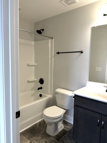 360 Fallow Cir, Clarksville, TN 37040
