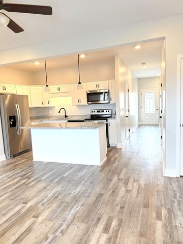 360 Fallow Cir, Clarksville, TN 37040