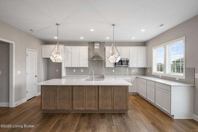 3614 Ringing Bell Ln, Louisville, KY 40245