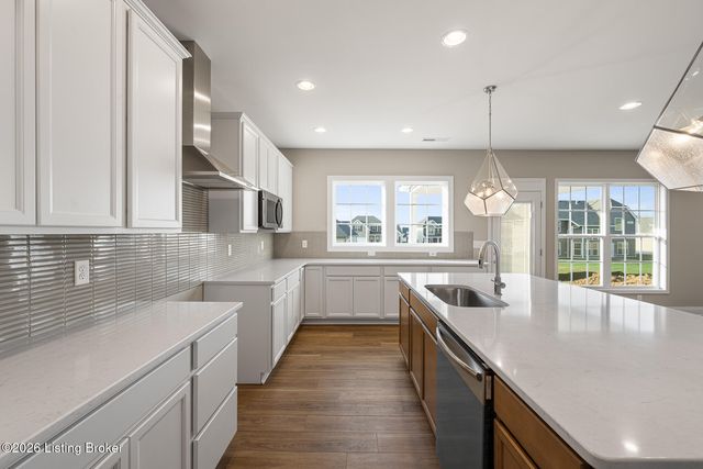 3614 Ringing Bell Ln, Louisville, KY 40245
