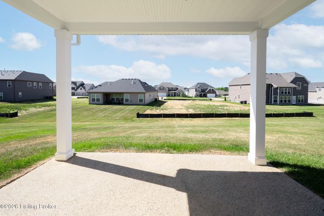 3614 Ringing Bell Ln, Louisville, KY 40245