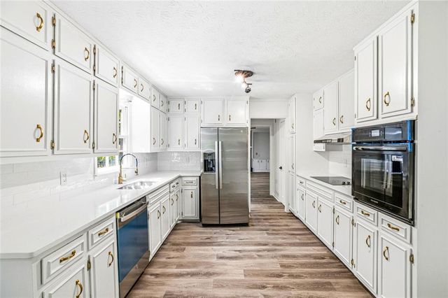 1337 Arlene Court, Lilburn, GA 30047