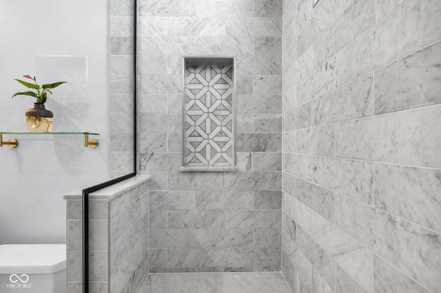 2023 Broadway Street, Indianapolis, IN 46202