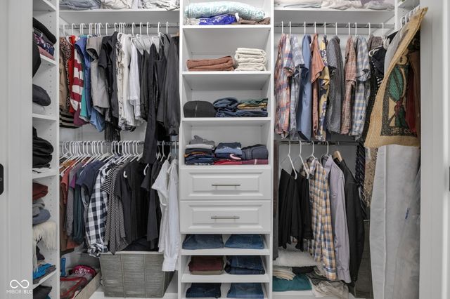 2023 Broadway Street, Indianapolis, IN 46202